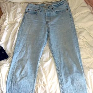 Levi’s Wedgie Straight Jeans